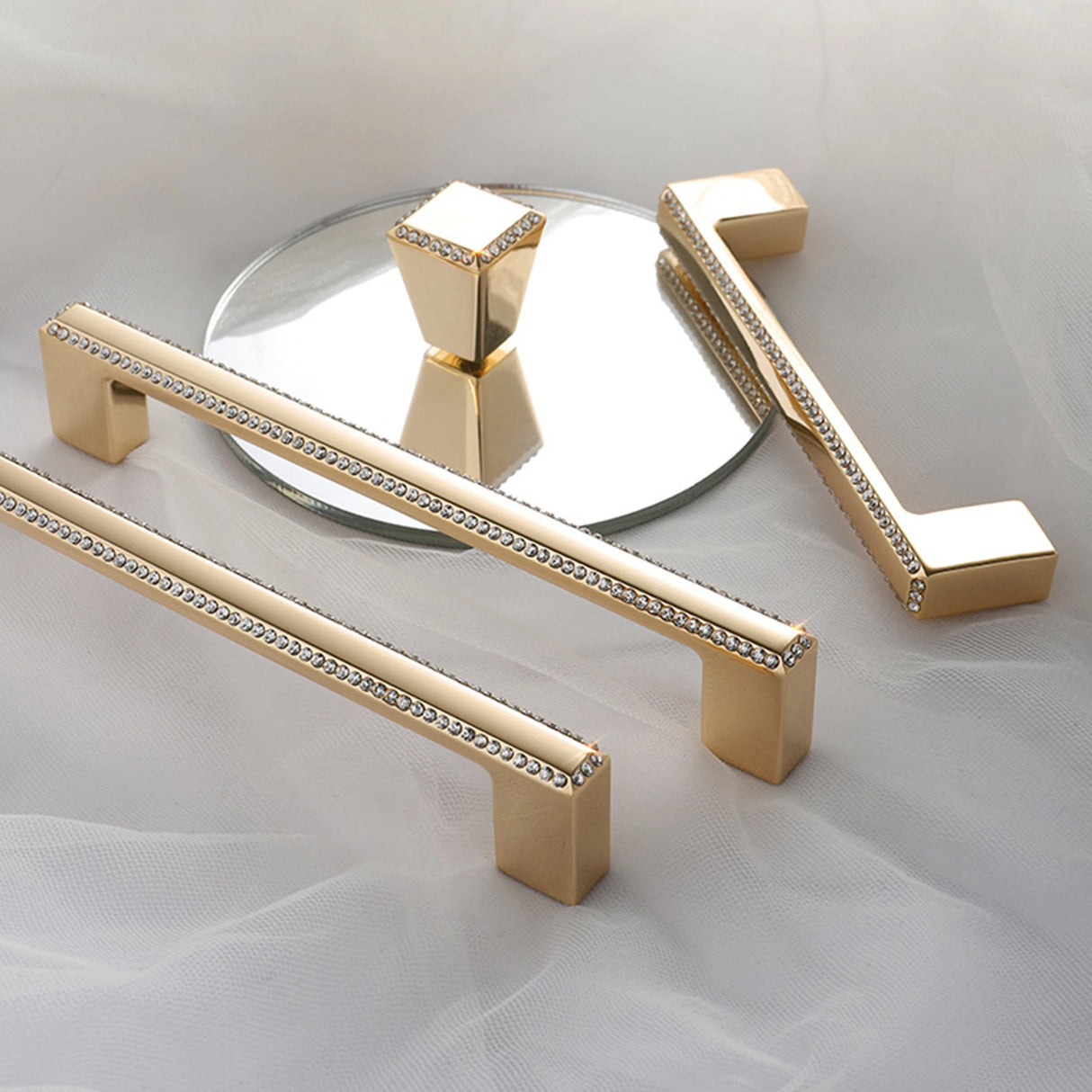 DIAMOND CRYSTAL KNOB HANDLES KITCHEN WARDROBE CUPBOARD ZINC ALLOY SILVER GOLD BLACK