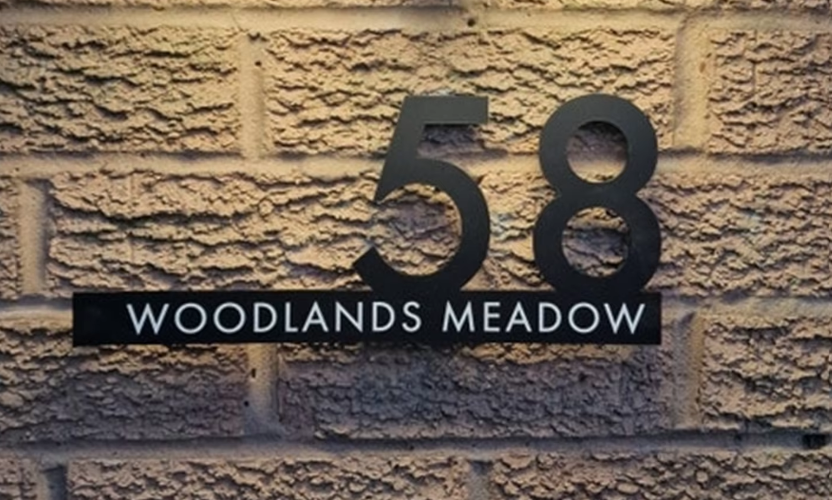 CUSTOM HOUSE SIGN NUMBER STREET SIGN BLACK WHITE ACRYLIC ADDRESS DOOR WALL PLAQUE