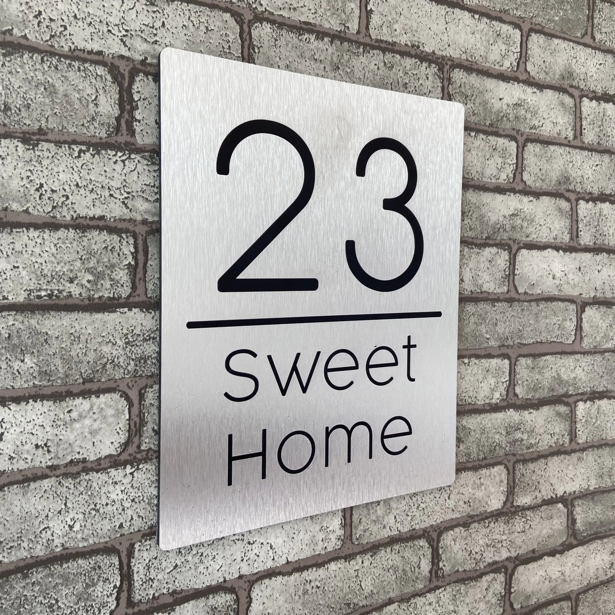 CUSTOM BRUSHED ALUMINIUM VERTICAL HOUSE SIGN NUMBER STREET SIGN ADDRESS DOOR WALL PLAQUE