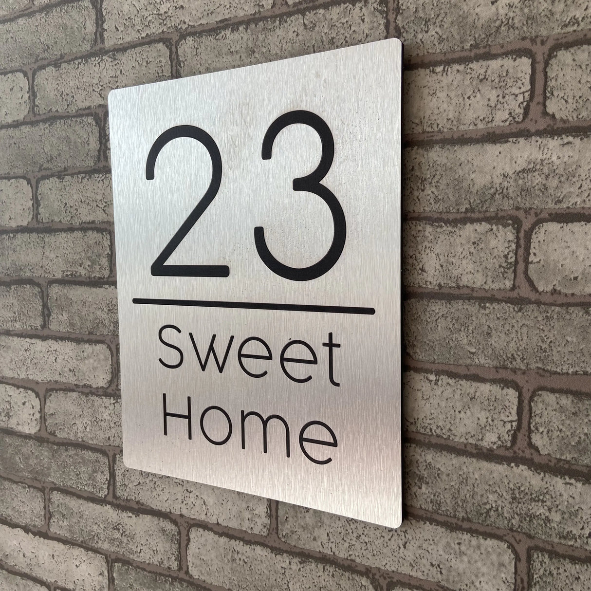 CUSTOM BRUSHED ALUMINIUM VERTICAL HOUSE SIGN NUMBER STREET SIGN ADDRESS DOOR WALL PLAQUE