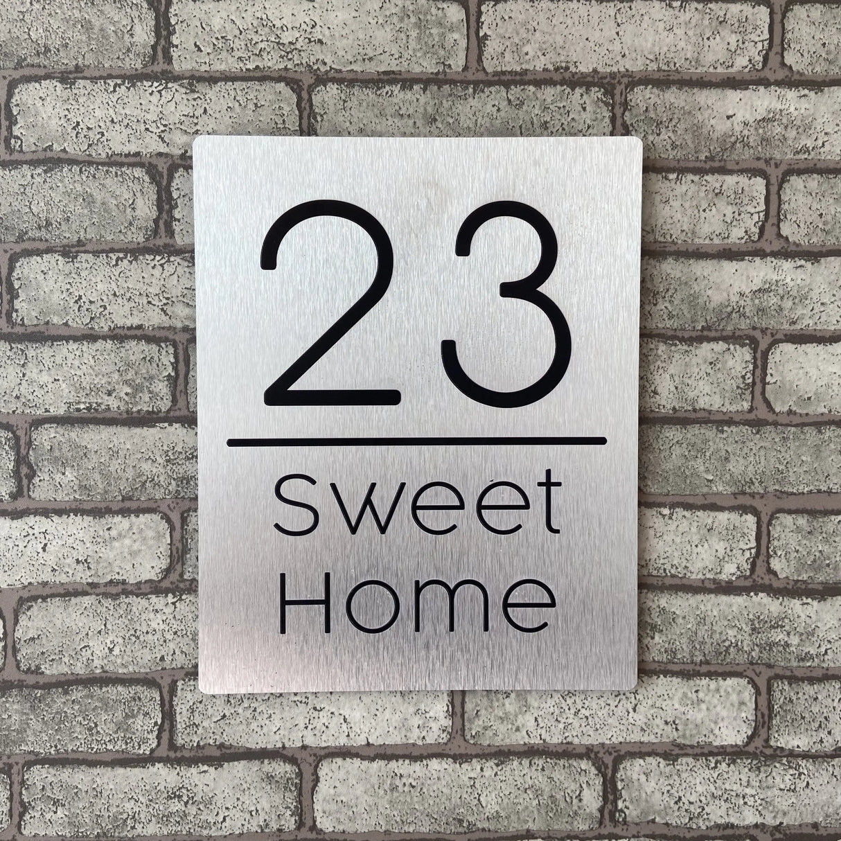 CUSTOM BRUSHED ALUMINIUM VERTICAL HOUSE SIGN NUMBER STREET SIGN ADDRESS DOOR WALL PLAQUE