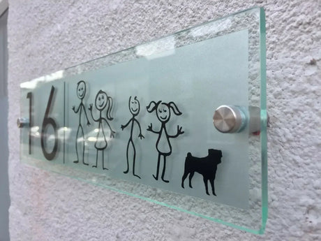 MODERN HOUSE SIGN FAMILY MEMBERS PLAQUE DOOR NUMBER STICK MAN GLASS ACRYLIC